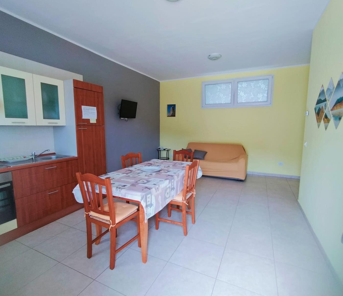 Zio Tonino Bed & Breakfast แตร์โมลิ ภายนอก รูปภาพ
