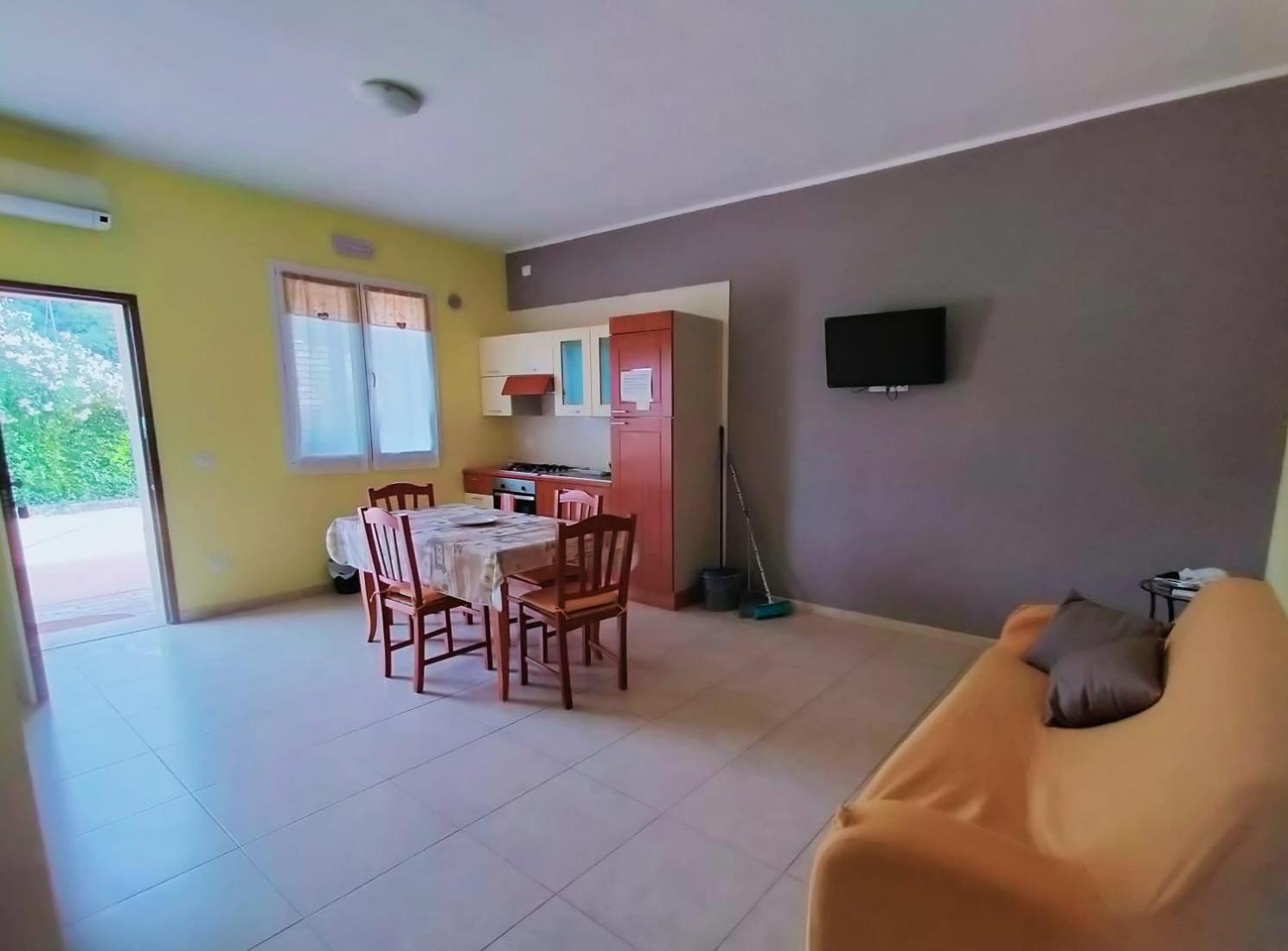 Zio Tonino Bed & Breakfast แตร์โมลิ ภายนอก รูปภาพ
